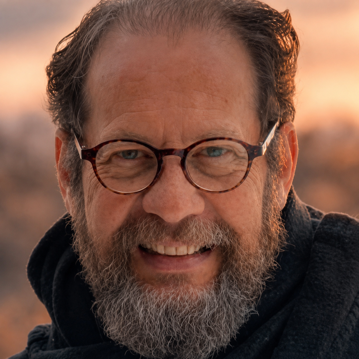 Dr. Mauricio, médico responsable de la evaluación médica de Chakana Ancestral